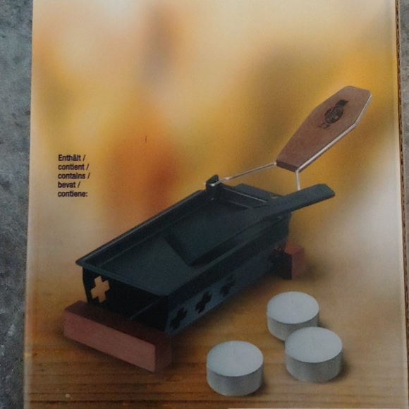 BNIB portable candlelight raclette - Picture 2 of 3